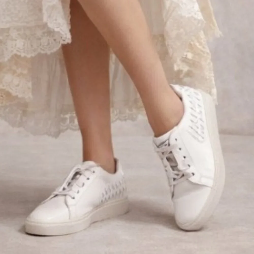 Bottega Veneta Intrecciato White Leather Low Profile Sneaker Size 36.5 (US 6.5)